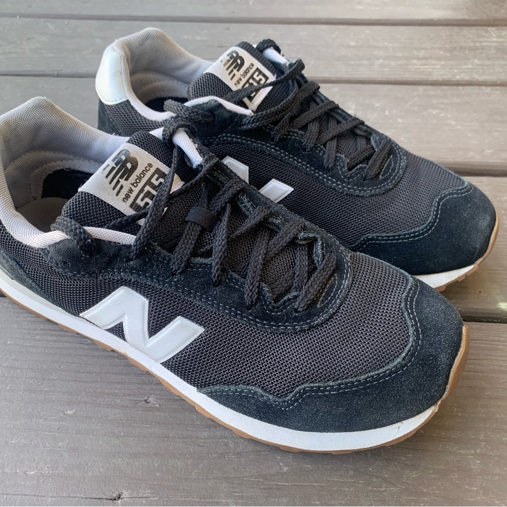 New Balance 515 - Black and White Retro Sneakers